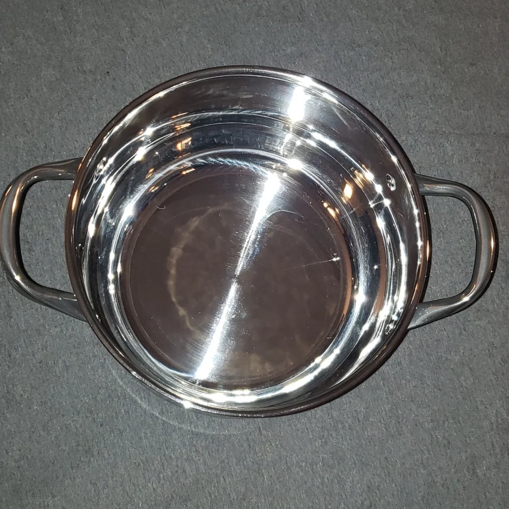 Parini 7 Quart Dutch Oven with Lid